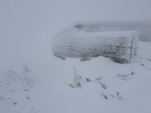Hafod Eryri door drifted over