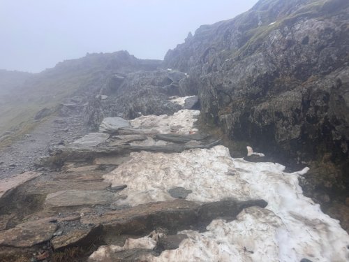 Easily avoidable snow at Bwlch Glas