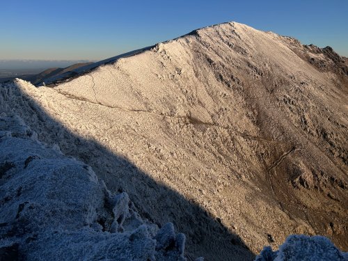 Gwyn o dan Bwlch Glas