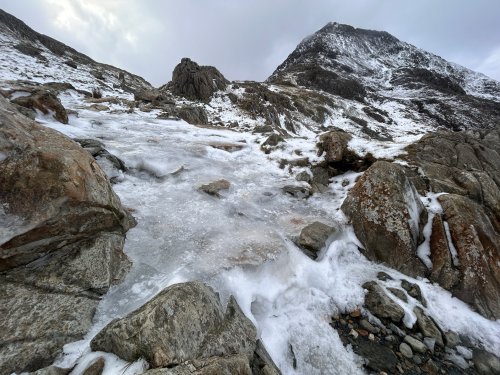 Icy below Bwlch y Moch