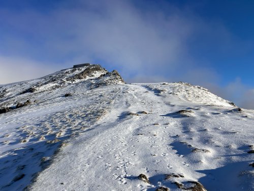 High on Rhyd Ddu path